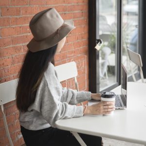 Visste du at bildene dine er med og avgjør om bloggen din blir funnet på Google? Her er 3 ting du bør gjøre med bildene på bloggen for å få bedre SEO.
