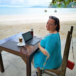 Jeg har lært utrolig mye i løpet av det første året med Blogg til Business. Og siden dette er nyttig for deg, vil jeg dele mine erfaringer med å drive medlemsportal!