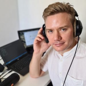 Et av de store spørsmålene mange som driver medlemsportal har, er går det an å gjøre endringer? Hva hvis du har lagt opp til en plan hvor du leverer for mye innhold og blir utslitt? Du rekker ikke å gjøre noe annet enn å lage innhold til medlemmene? Går det an å levere mindre, og vil det føre til medlemsflukt? Det har samboeren min Jonas testet. Her kan du lese en case study av da han bestemte seg for å endre på mengden innhold medlemmene får, hva han sa og hvordan det gikk!