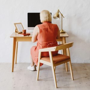 Få mine tips til hvordan jeg samler ideer, gjør notater, planlegger blogginnlegg og faktisk får dem skrevet og publisert på tiden!