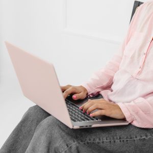 Er du usikker på om du bør velge onlinekurs eller medlemsportal? Les hvordan du finner ut hva som passer best for ideen og målgruppen din.